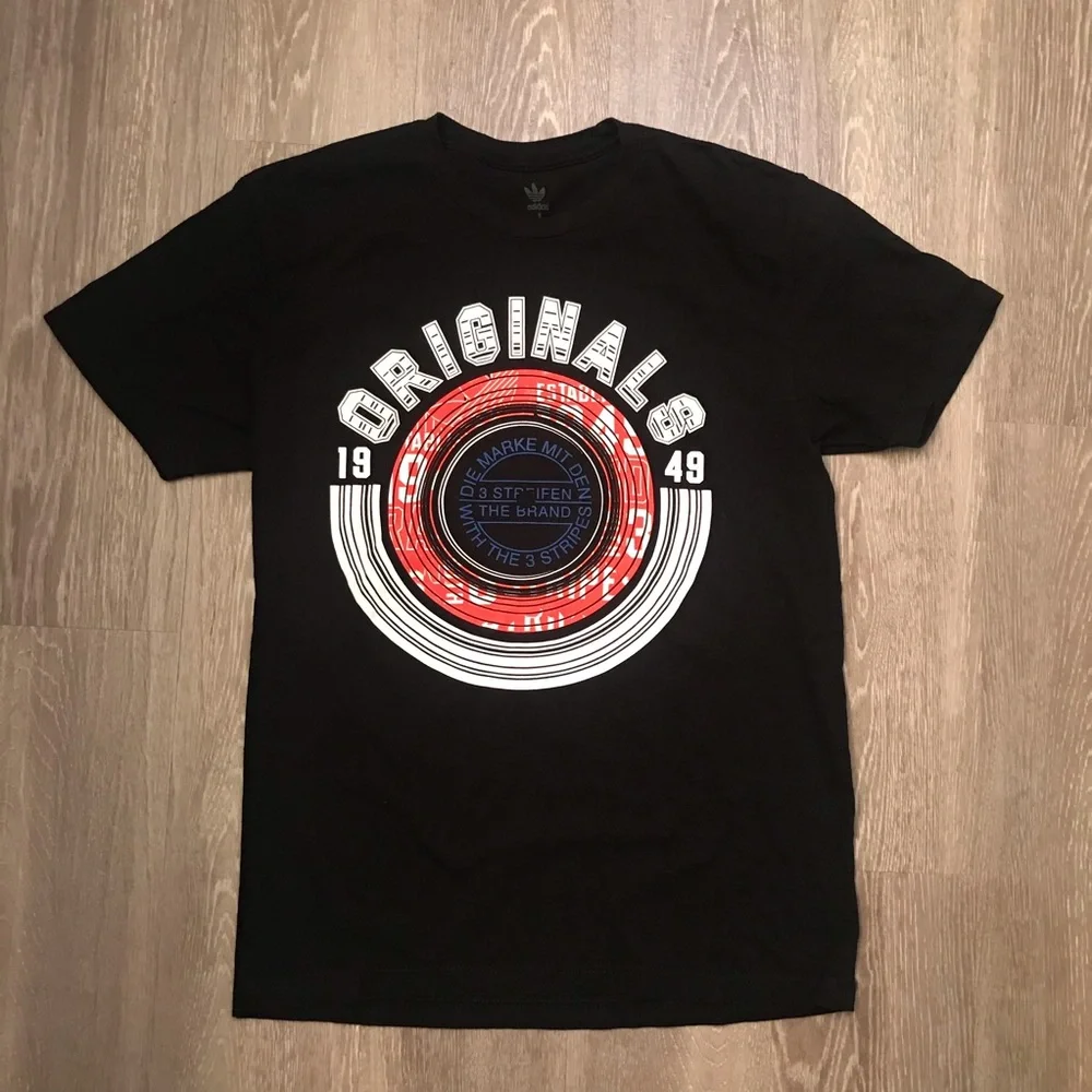 Adidas Originals‎ 1949 Graphic Tee Men’s Size Small